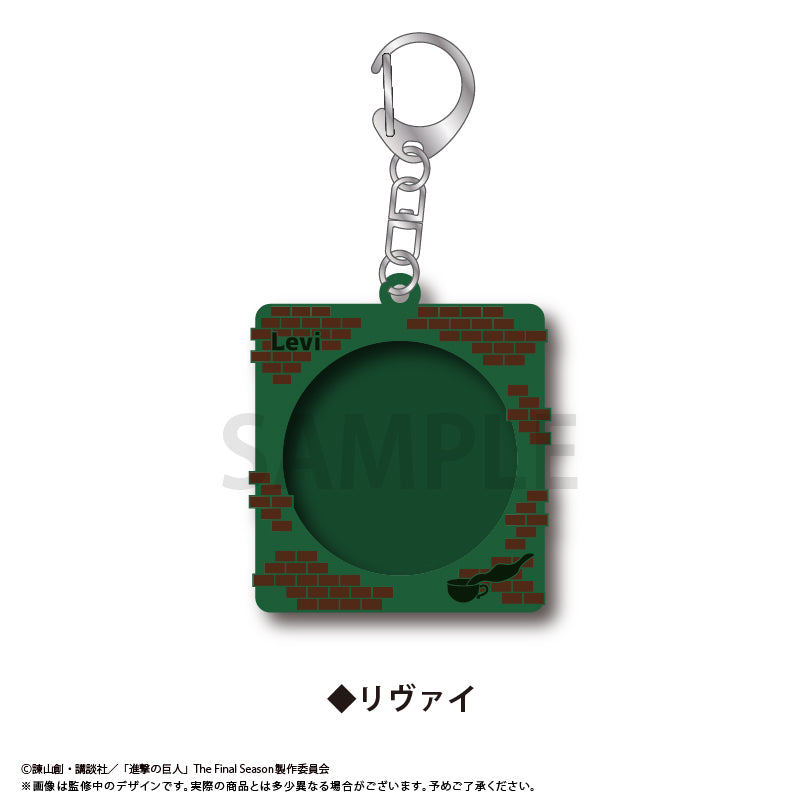 (Goods - Badge) Attack on Titan Rubber Button Badge Case Levi