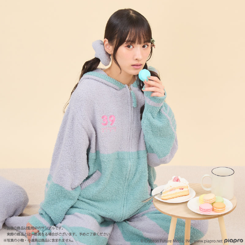 (Goods - Outerwear) HATSUNE MIKU Loungewear Hoodie (Unisex)