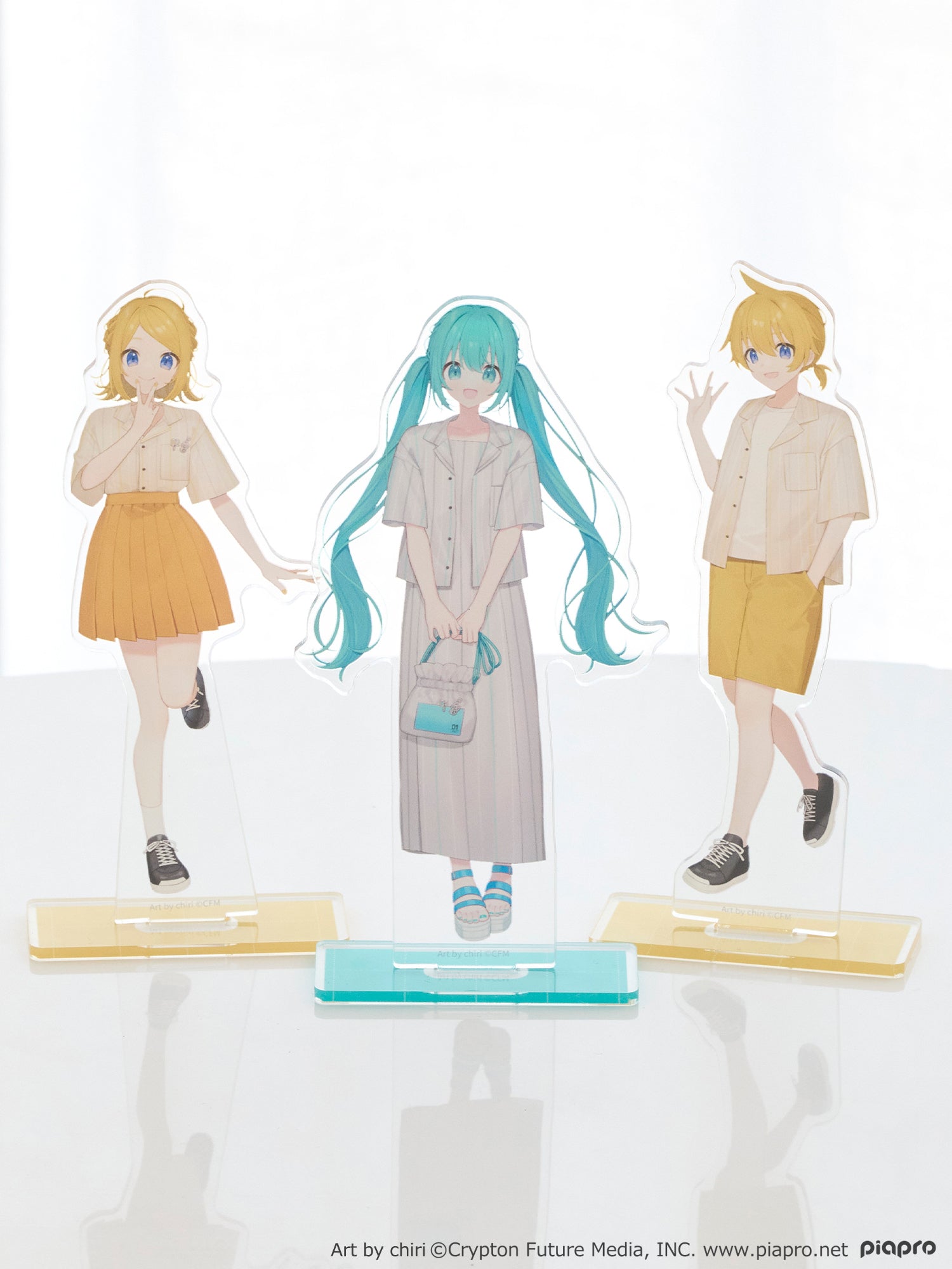 (Goods - Stand Pop) Hatsune Miku Acrylic Stand Set Art by chiri [earth music&ecology Japan Label]