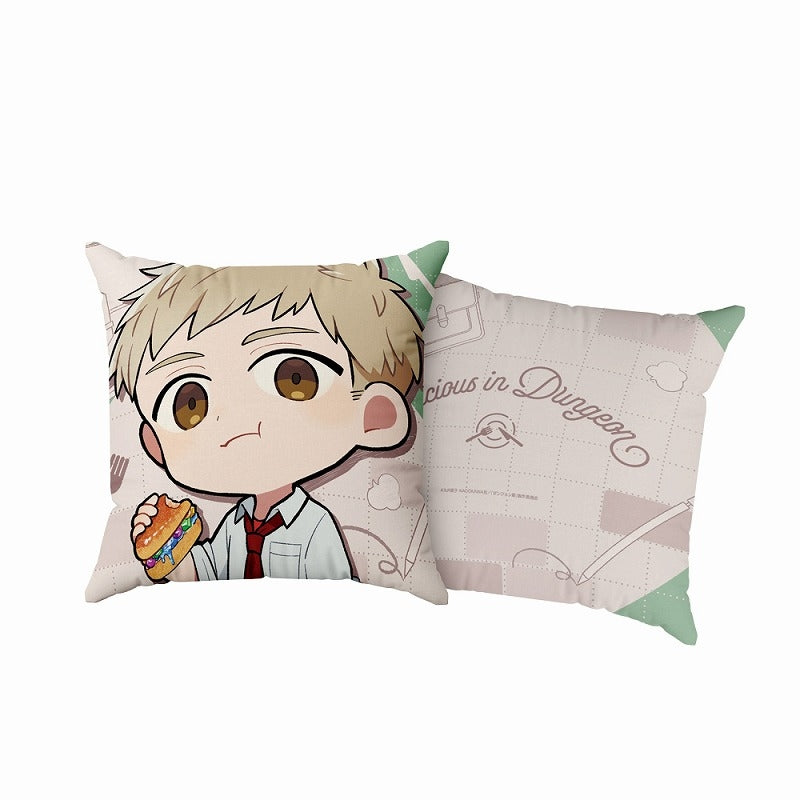 (Goods - Cushion Cover) Delicious in Dungeon Cushion Cover (Laios/School ver.)